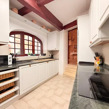 Charming 450-year-old House With Pool In Villa