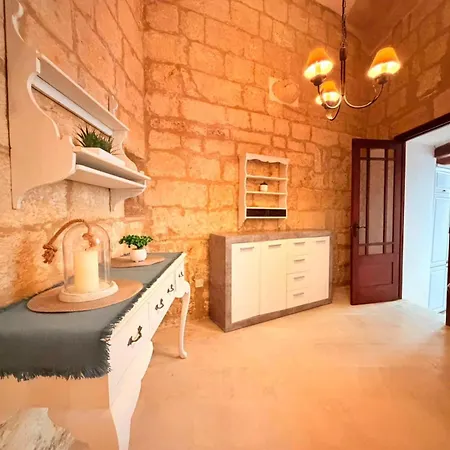 Charming 450-year-old House With Pool In *